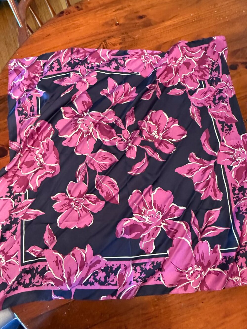 Ann Taylor Factory Scarf D-016